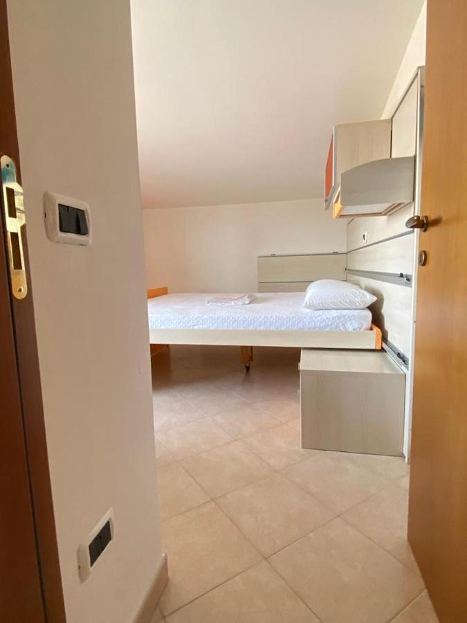 Appartamento Casa Vacanze 70M2 อัลบา อาดริอาติกา ภายนอก รูปภาพ